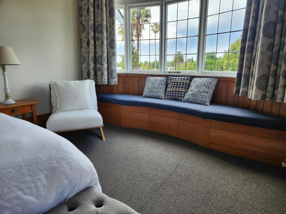 Cedar House Bed and Breakfast Gisborne Buitenkant foto