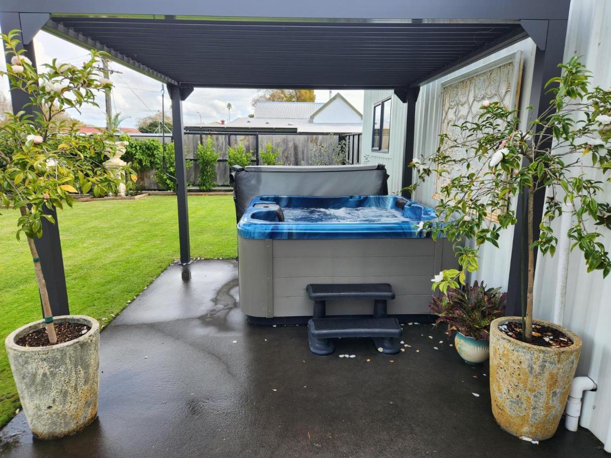 Cedar House Bed and Breakfast Gisborne Buitenkant foto